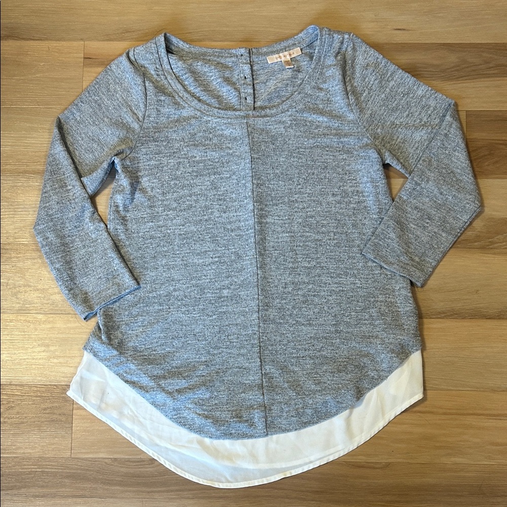 Skies Are Blue Heather Gray Long Sleeve Top